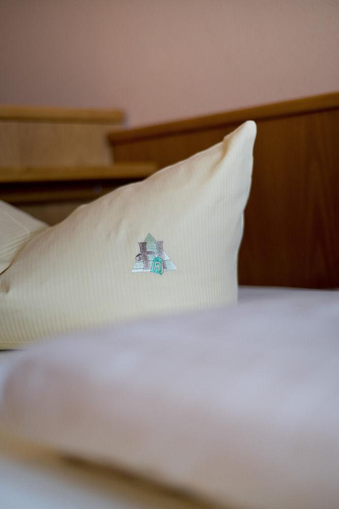 Rennsteighotel Herrnberger Hof Neuhaus am Rennweg Ngoại thất bức ảnh