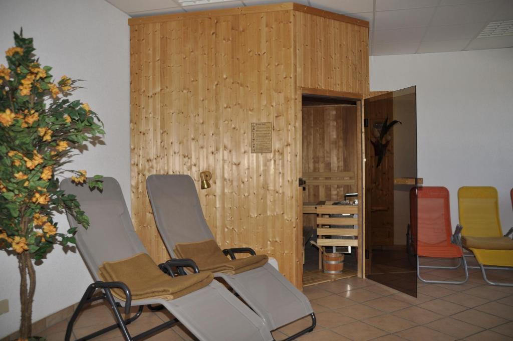 Rennsteighotel Herrnberger Hof Neuhaus am Rennweg Ngoại thất bức ảnh