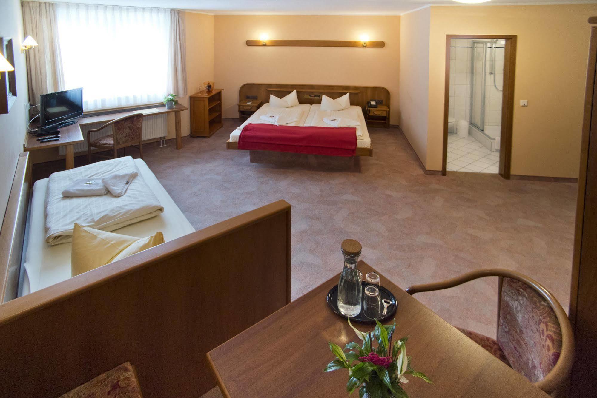 Rennsteighotel Herrnberger Hof Neuhaus am Rennweg Ngoại thất bức ảnh